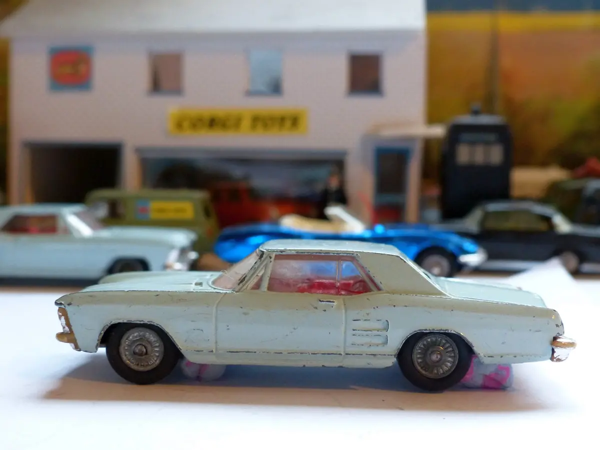 245 Buick Riviera In Pale Blue *With Cast Wheels* (1) 1
