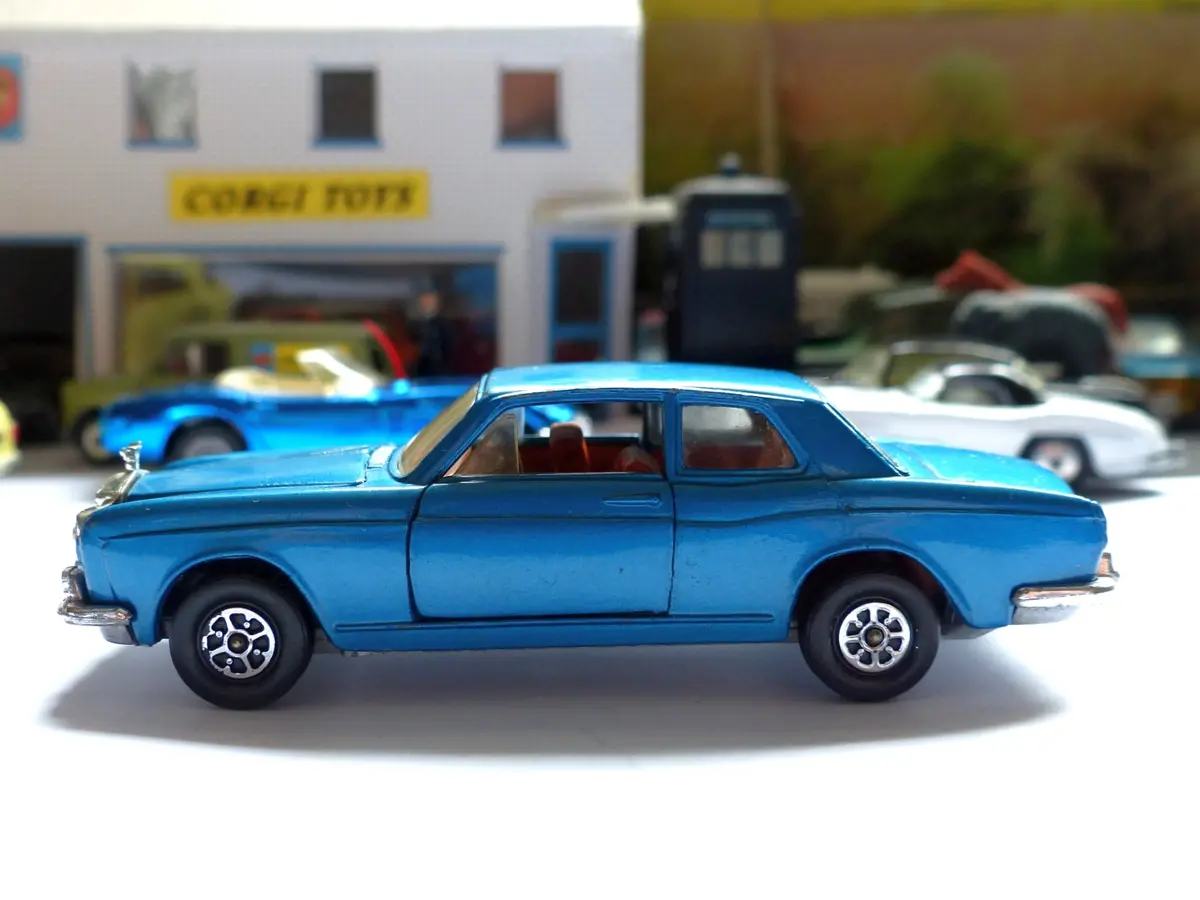 280 Rolls Royce Silver Shadow In Blue With Quarter Light 1