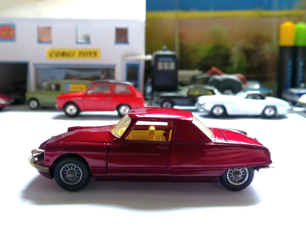 259 Citroen 'Le Dandy' Coupé In Maroon (1) 1