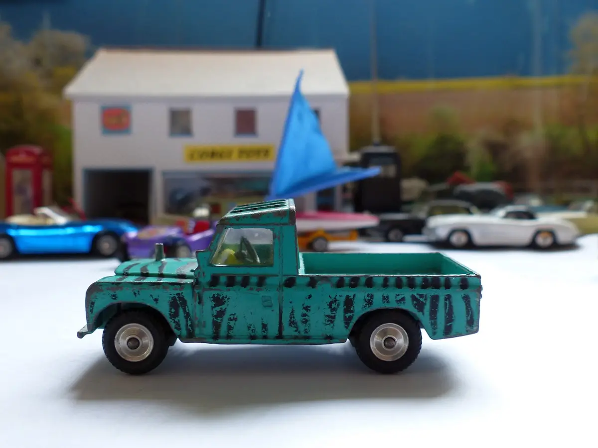 Gift Set 7 Daktari Land Rover Early Edition 1