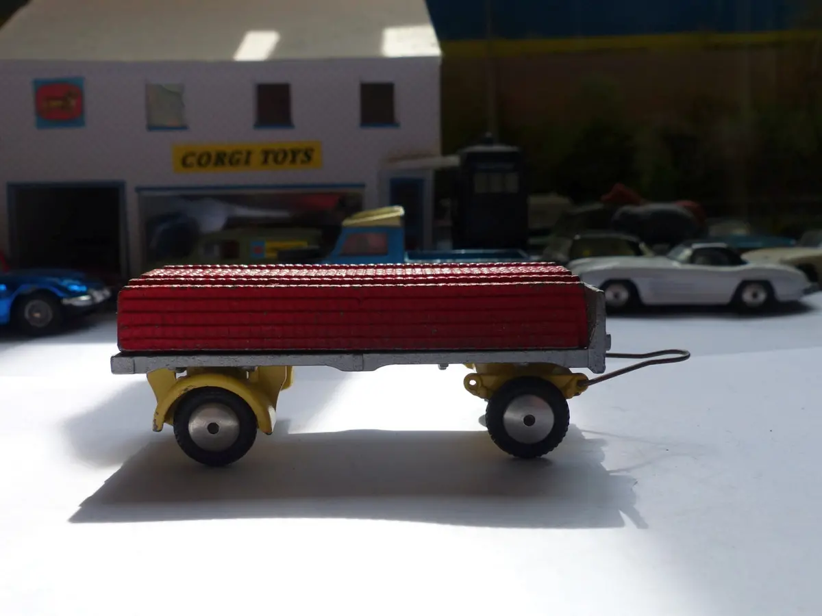 101 Flatbed Trailer Early Edition With 1486 Marston Bricks 1