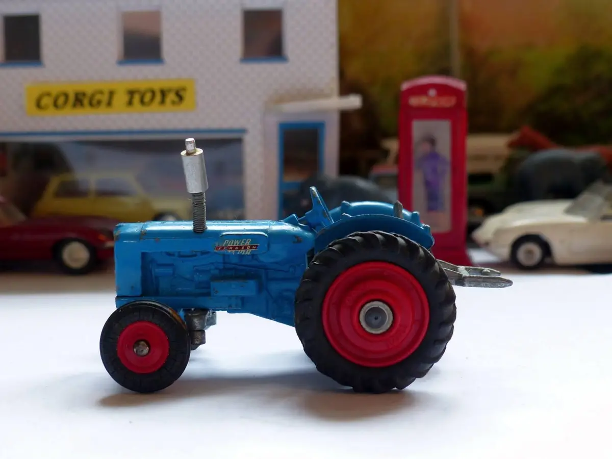 60 Fordson Super Major Tractor With Red Wheels 1