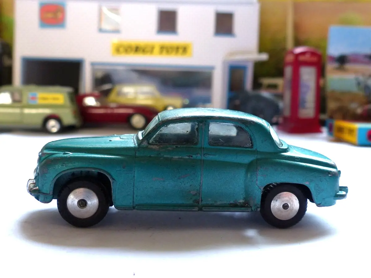 204 Rover 90 *Rare Non-Mechanical* 1