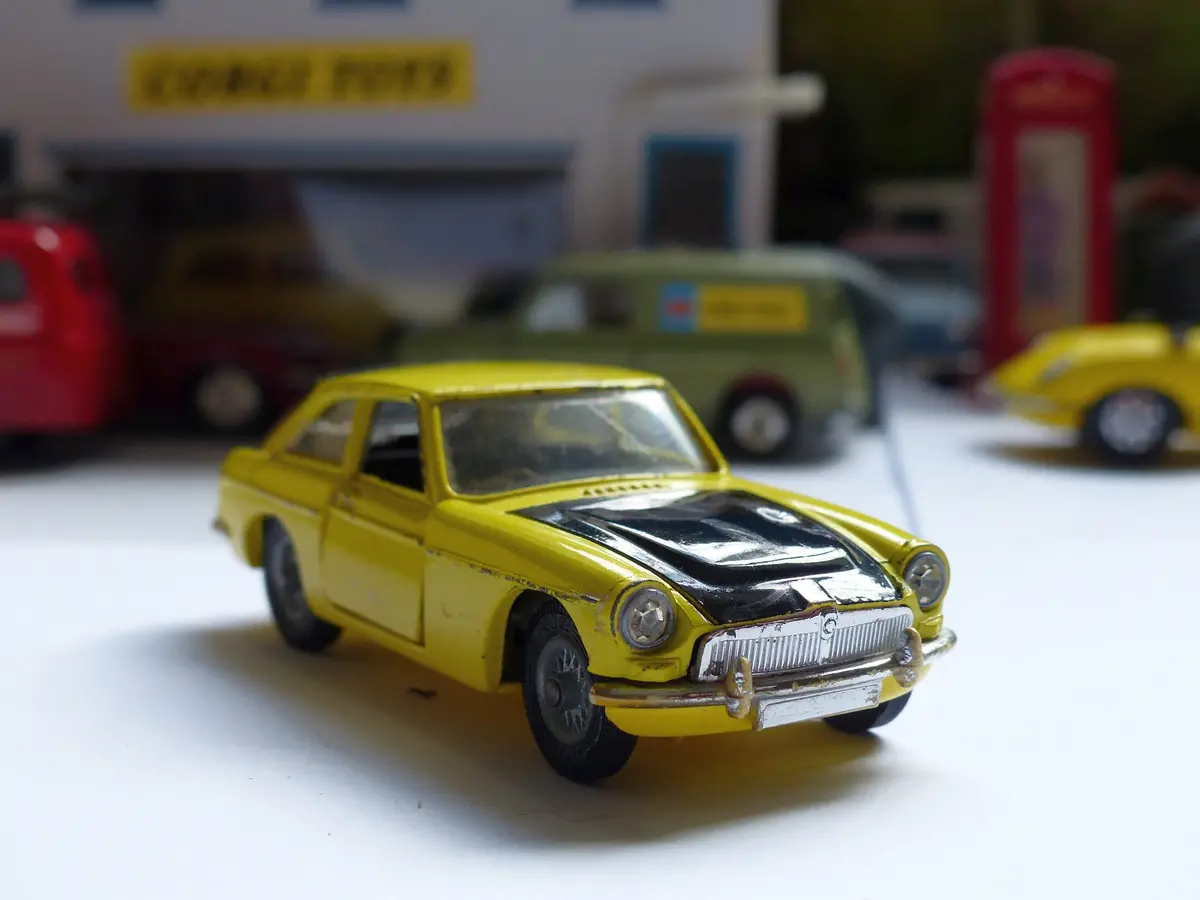 345 Mgc Gt In Yellow And Black 2