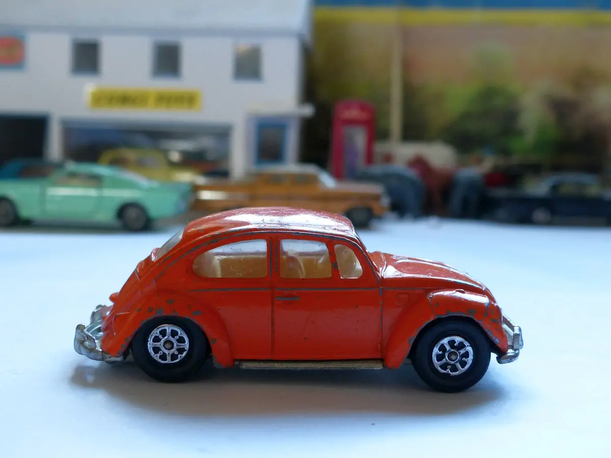 383 Vw 1200 In Orange With Cream Interior, Silver Base 1
