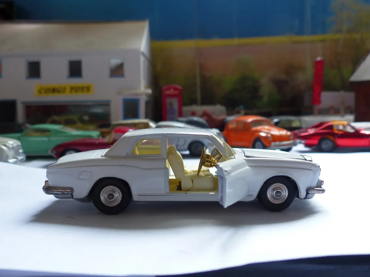 274 Bentley Series T (Rebuilt In White) 1