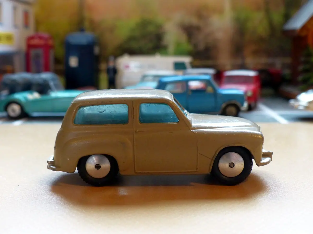 206 Hillman Husky *With Original Box* 1