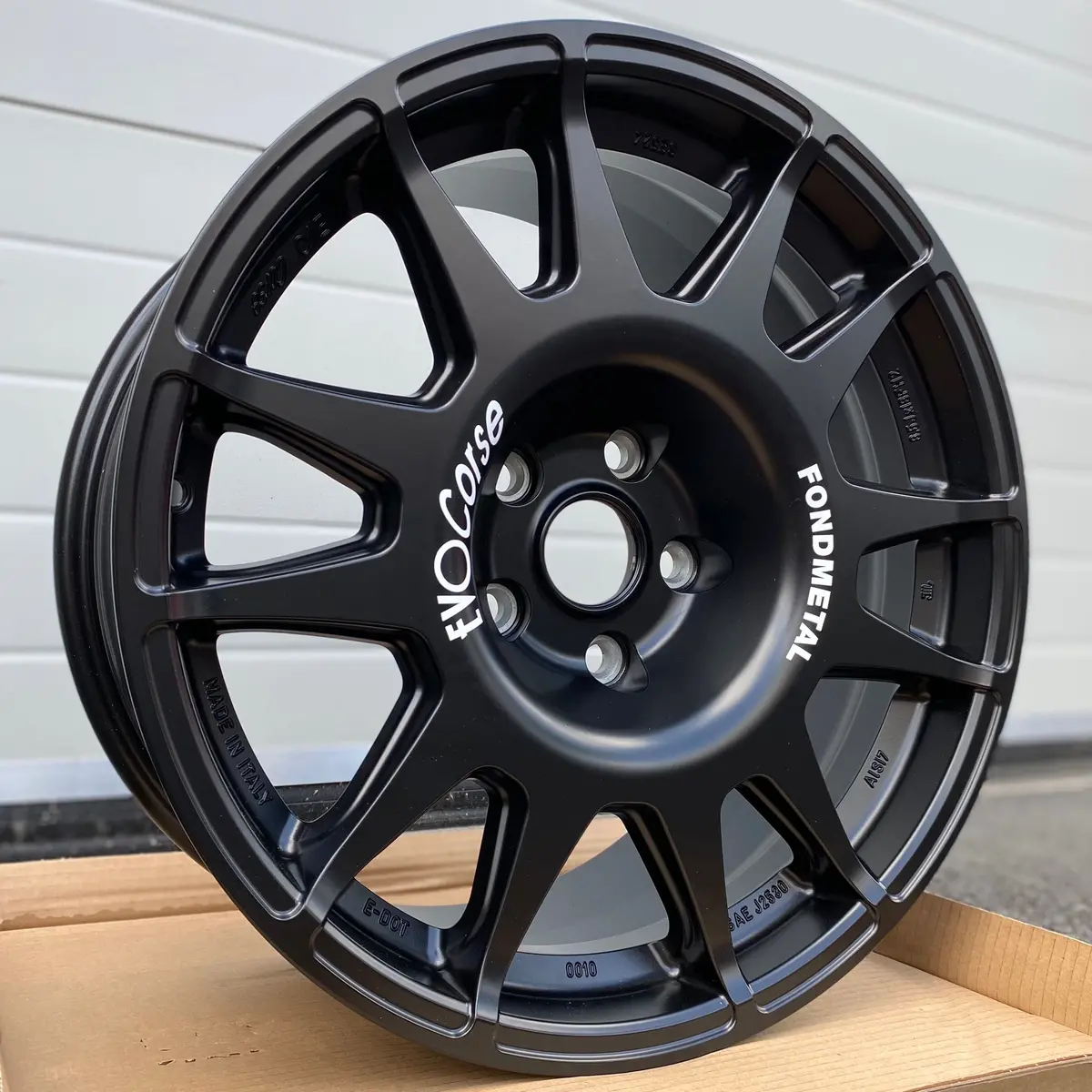 Evo Corse Dakarzero 18" Wheel Package For Land Rover Discovery 5 (2017+) 4