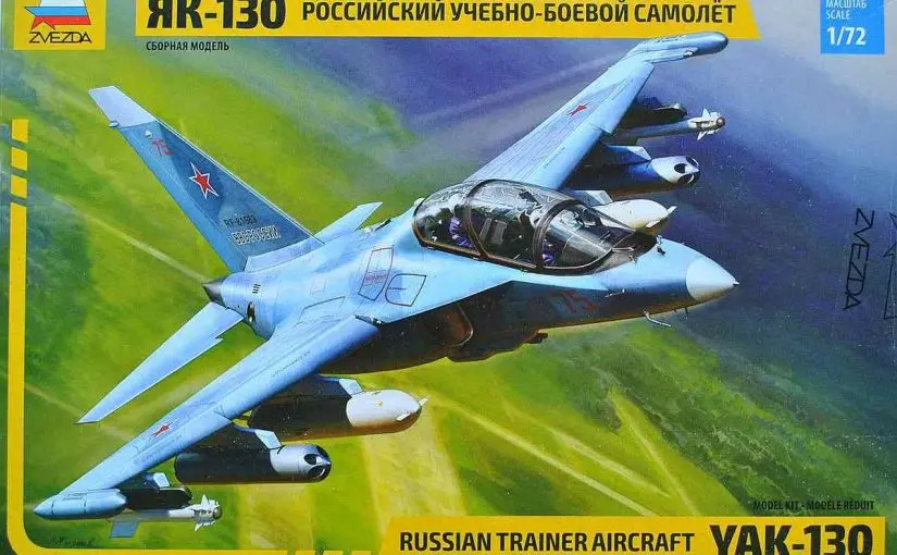 Zvezda 7307 Russian Trainer Aircraft Yak-130 1