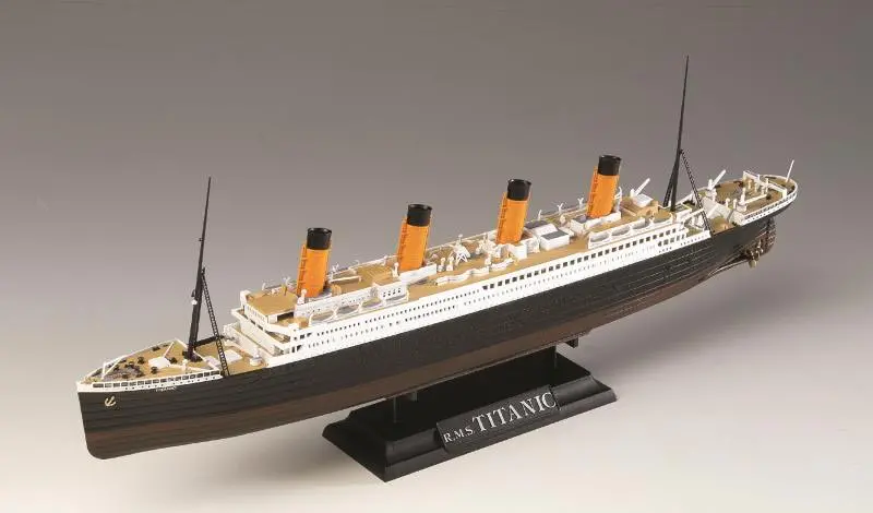 Academy 14214 1/700 Rms Titanic "Centenary Anniversary" 1