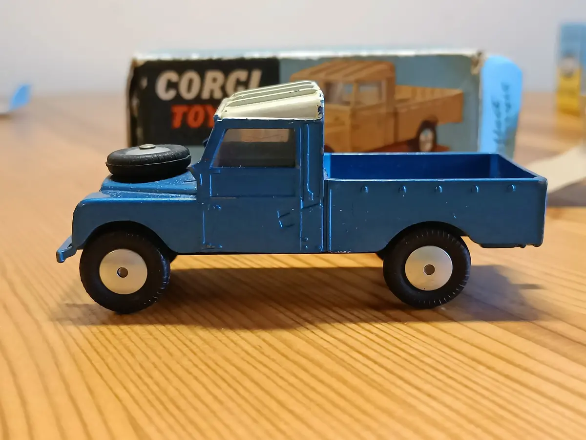 406 Land Rover With Original Box 4 1