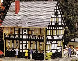 Heljan Down Town House #1798 Ho Scale 1