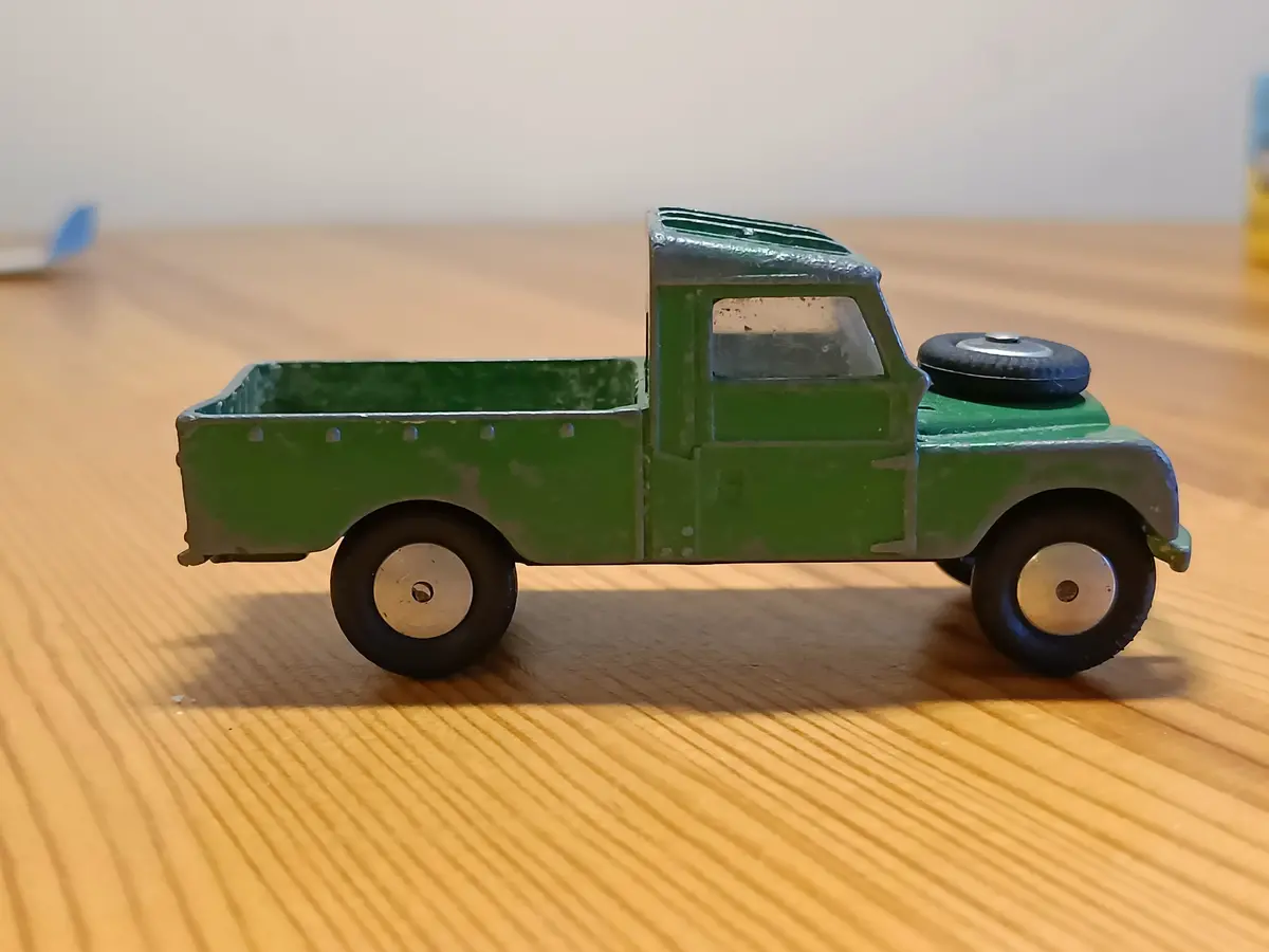 406 Land Rover From Gift Set 2 (1) 1