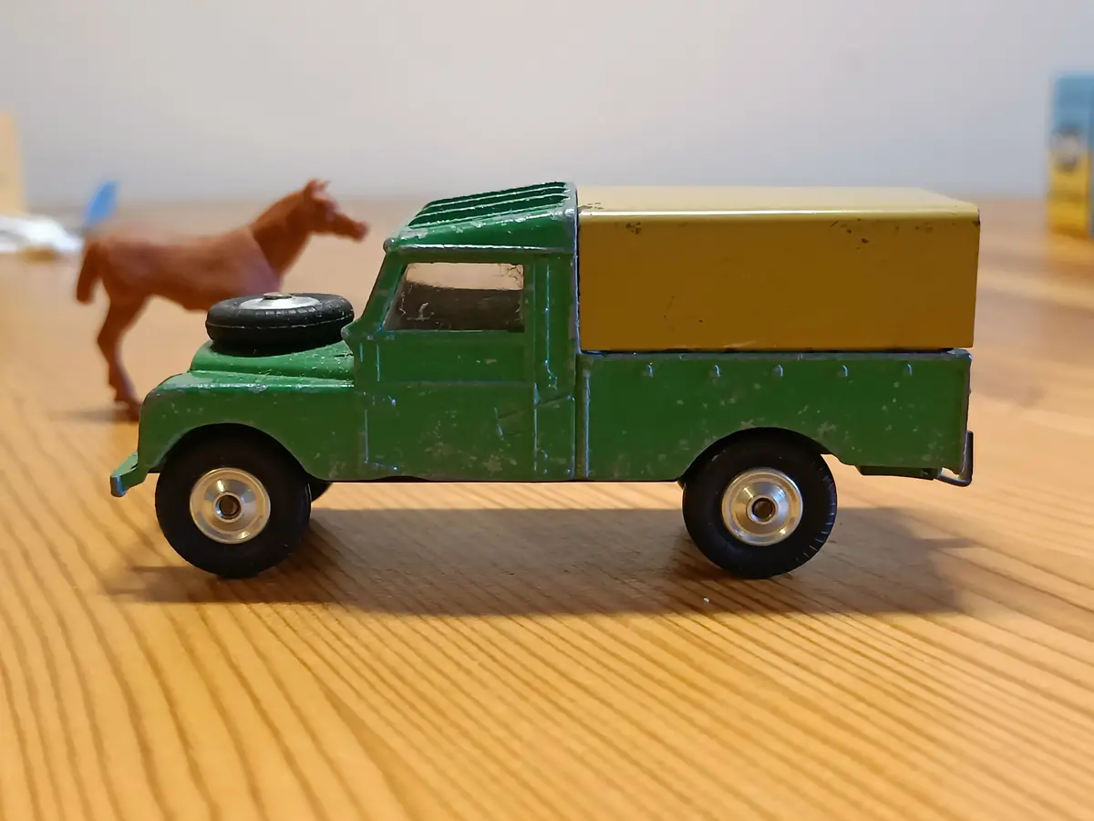 406 Land Rover From Gift Set 2 (4) 1