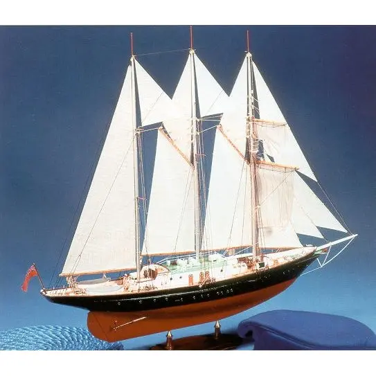 Winston Churchill 63Cm 1:75 By Billing Boats 1