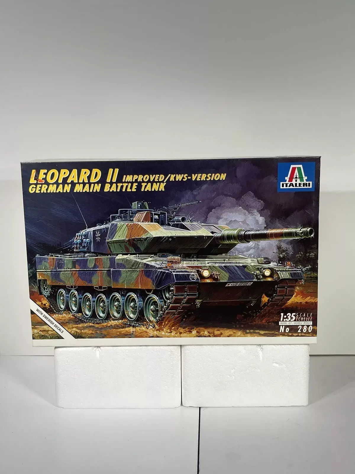 Italeri Leopard Ii Improved/Kws-Version German Main Battle Tank 1/35 Scale 1