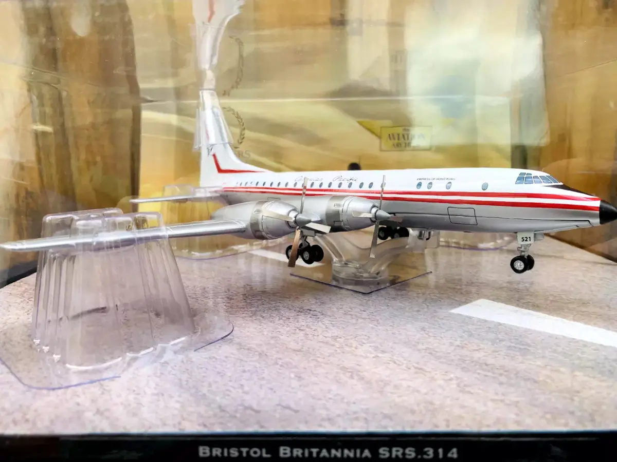 Corgi Bristol Britannia Canadian Pacific Empress Of Hong Kong (1:144) 1