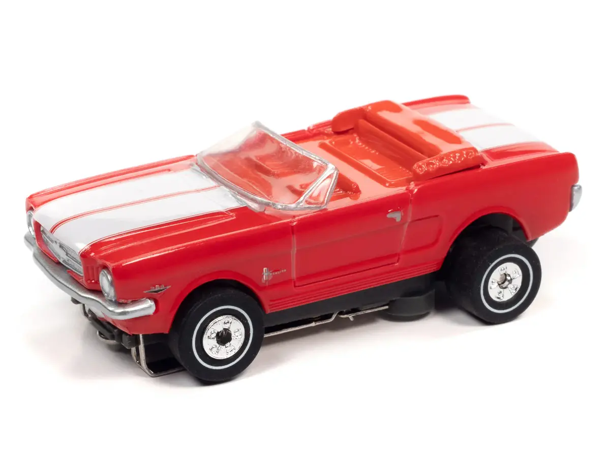 Auto World Thunderjet 1965 Ford Mustang Convertible Red 1