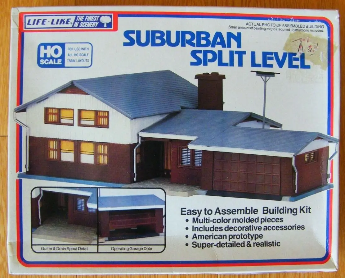 Life-Like Suburban Split Level Ho Scale #1384 1