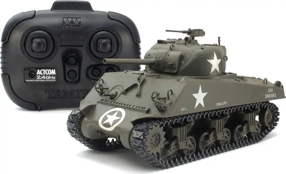 Tamiya 48217 1/35 M4a3 Sherman W/Control Unit 1